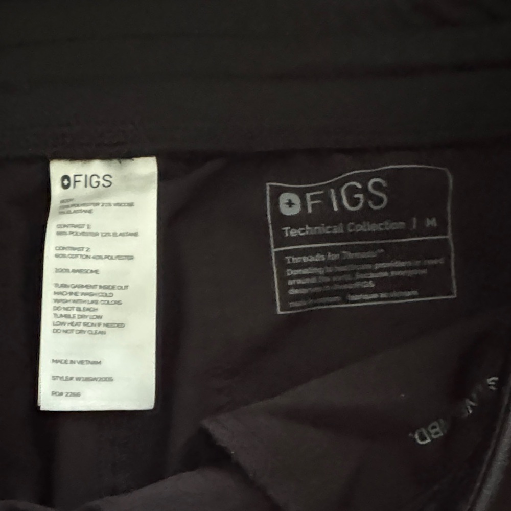 Figs Womens Scrubs Set - Black Size Medium - Joggers and Short Sleeve Top - Picture 7 of 8